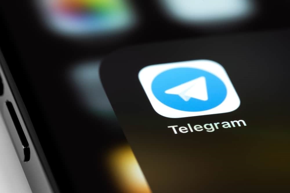 پاک کردن حافظه کش تلگرام در آیفون